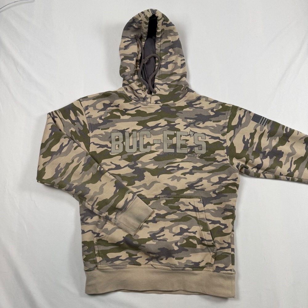Buc-ee's Mens Small Camo Pullover Hoodie Texas Born and Bred American Flag Camo